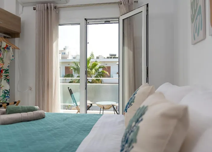 Wave 1 Min Walk To Near Center شقة *