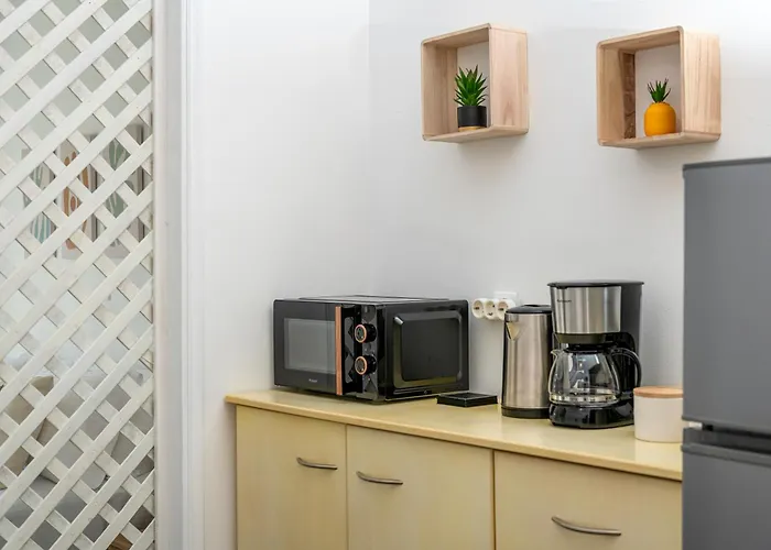 Wave 1 Min Walk To Near Center بلدة كوس